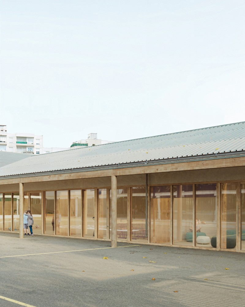 B2A 074 - Ecole Saint-Exupéry garge_cours_hd